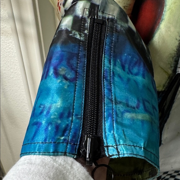 Raincoat - Picture 5 of 5